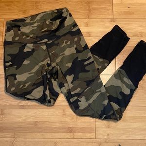 Army Green Workout Leggings w/mesh